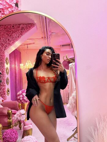 Sommer Ray