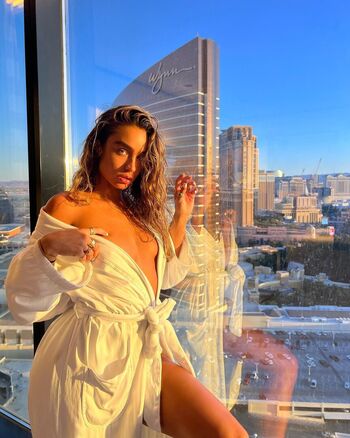 Sommer Ray