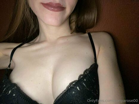 sonyarose00