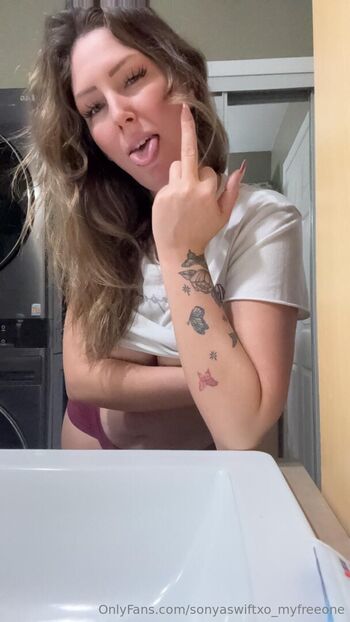 sonyaswiftxo_myfreeone