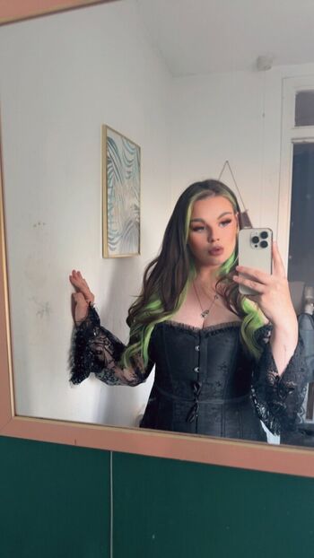 Sophie Burlinson