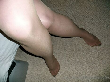 sophiecatastrofeet