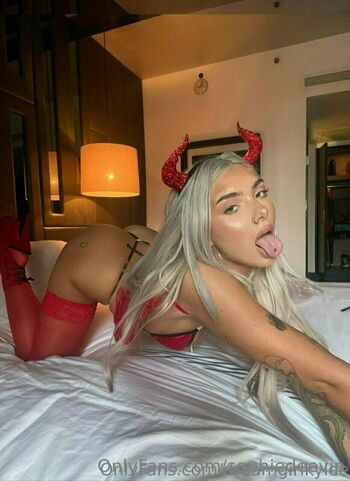 sophiedeevip