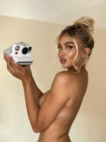 sophiereadeofficial
