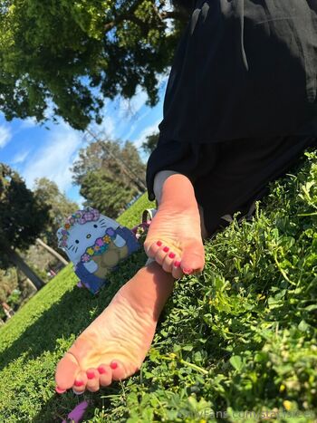 stacisfeet
