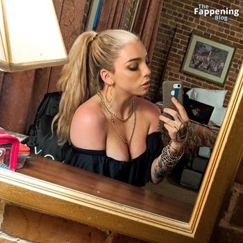 Stef Sanjati