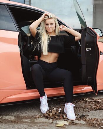 Stefanie Sutton