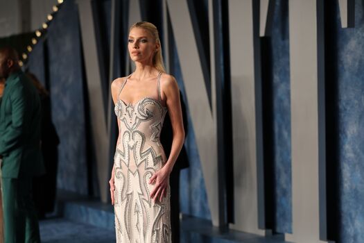 Stella Maxwell