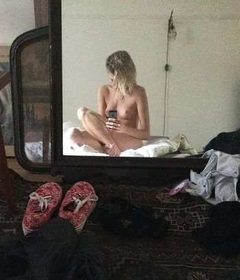 Stella Maxwell