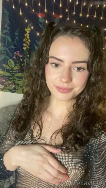 Stella Violet