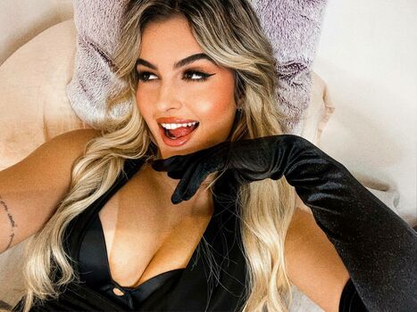 Sthefany Oliveira