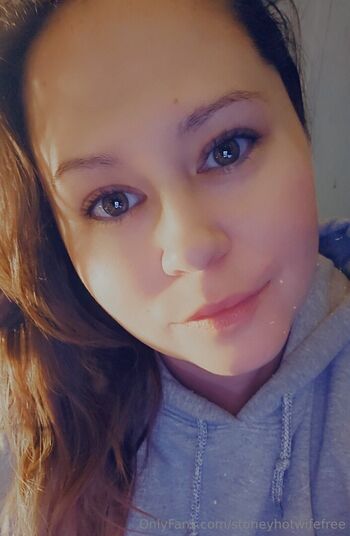 stoneyhotwifefree