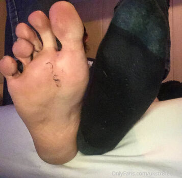 str8altfeetuk