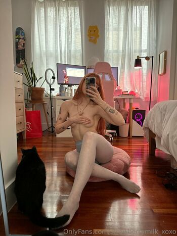 Strawberrymilk_xoxo