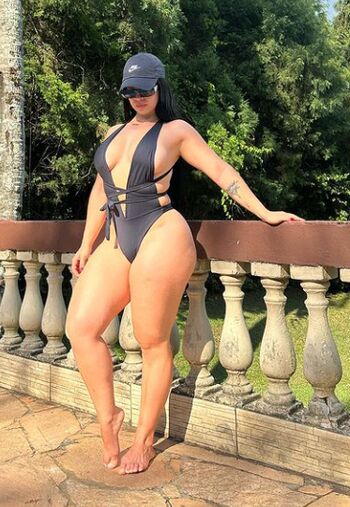 Suellen Lara