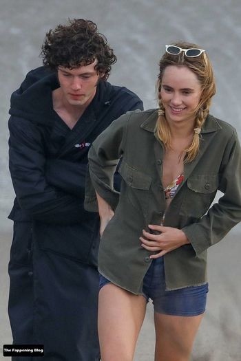 Suki Waterhouse