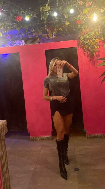 sweet_sophia90