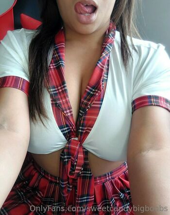 sweetcandybigboobs