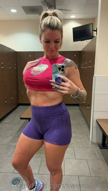 Sweetcheeks_83