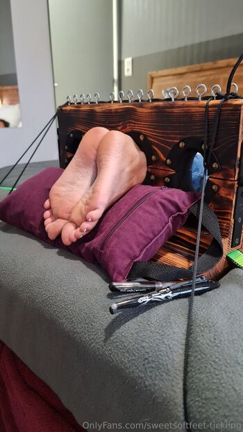 sweetsoftfeet-tickling
