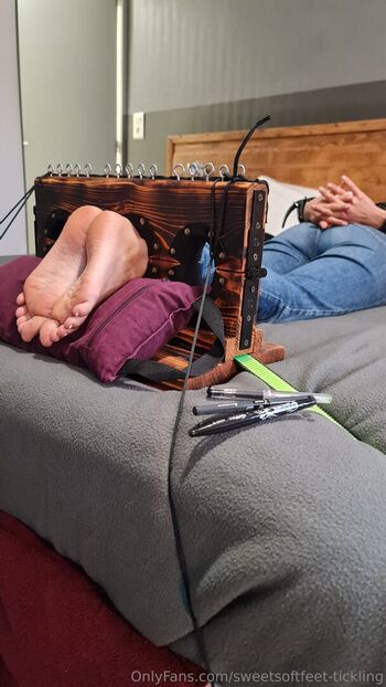 sweetsoftfeet-tickling