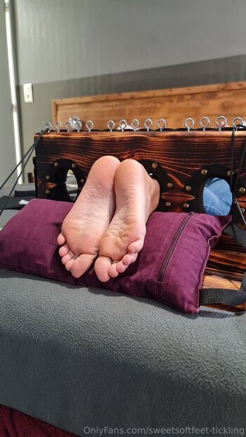 sweetsoftfeet-tickling
