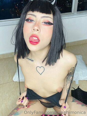 sweetymonica