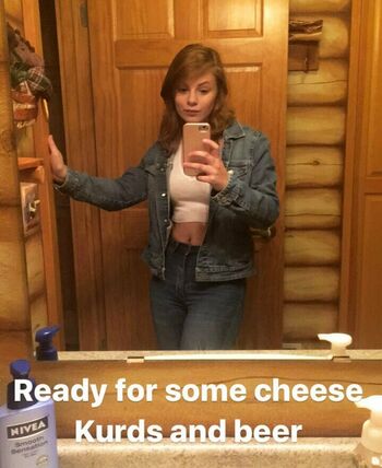 Sydney Poniewaz