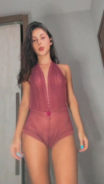 Tainara Tay
