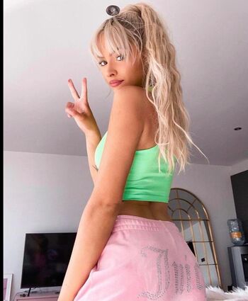 Talia Mar