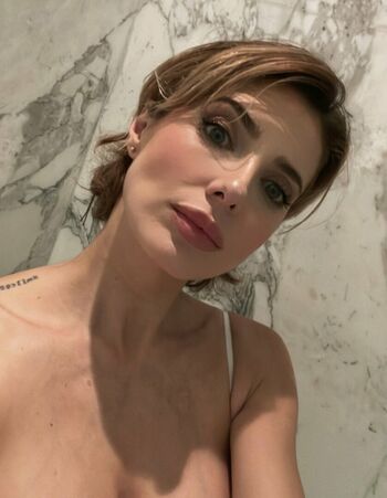 Tamara Bella
