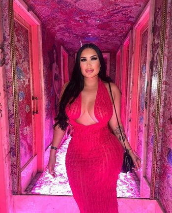 Tanya Love