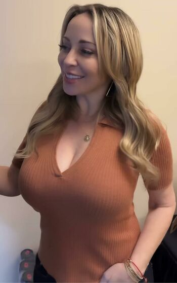 Tara Strong