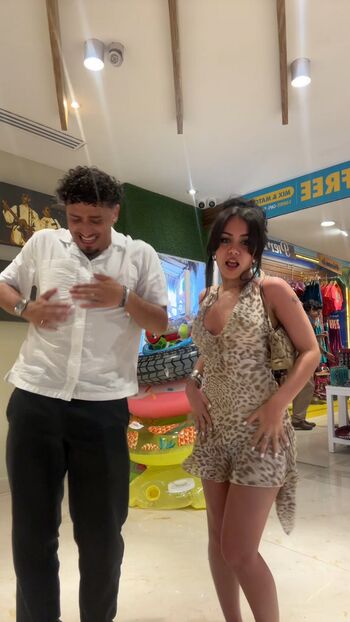 Tara Yummy