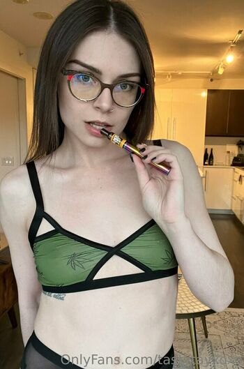 tastytayxoxo