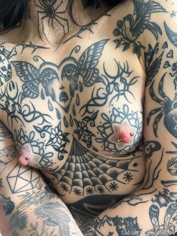 Tatt Tits