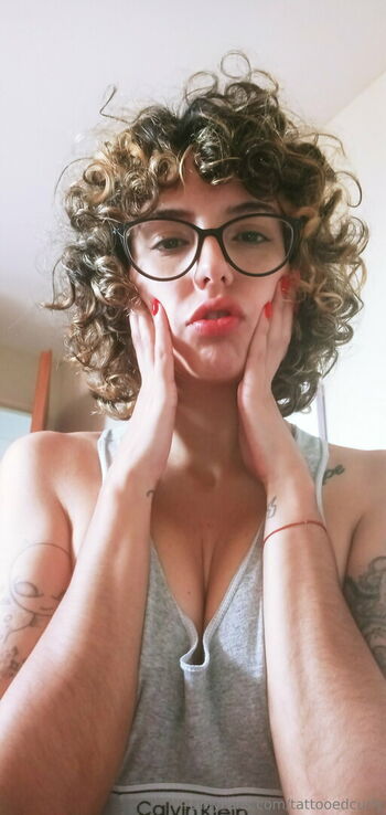 tattooedcurly