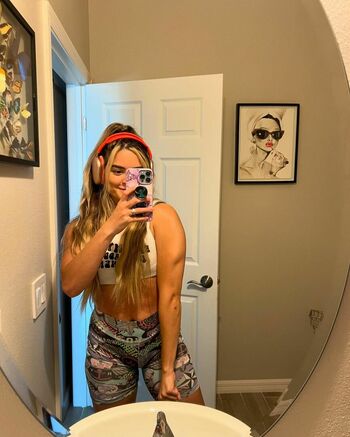 Tay Conti