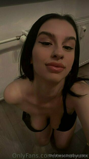 taya_bliss