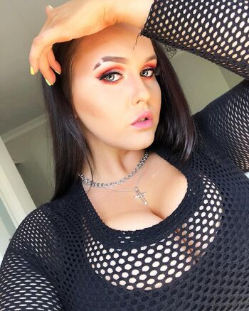 Tayla Cooper