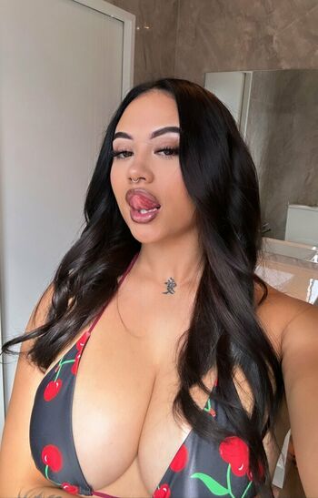 taylaraywhite