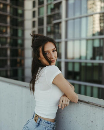 Taylor Alesia