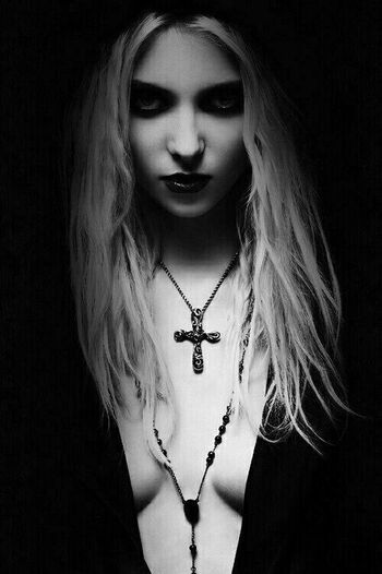 Taylor Momsen