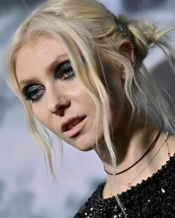 Taylor Momsen