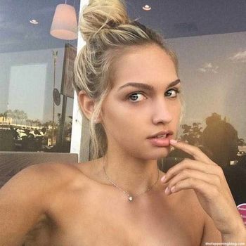 Taylor Sharpe