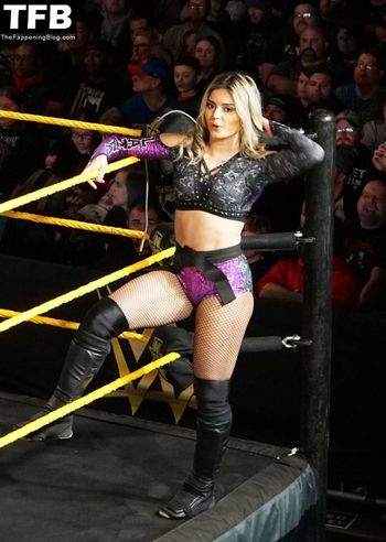 Taynara Conti