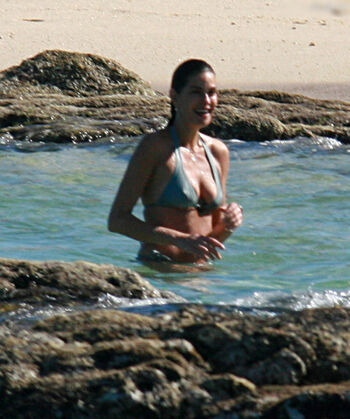 Teri Hatcher