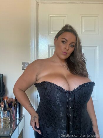 terrijaneofficial