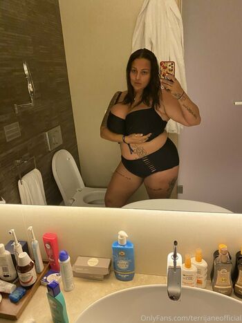 terrijaneofficial