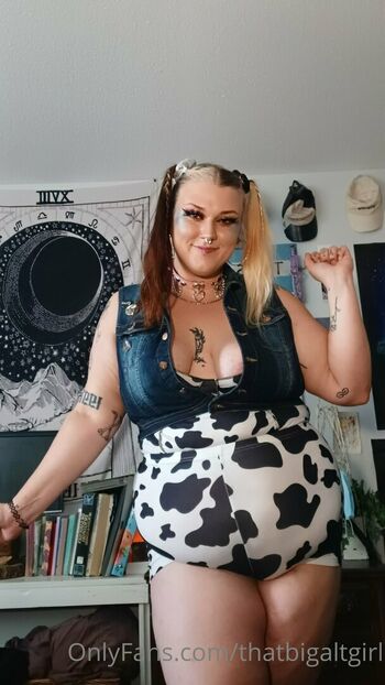 thatbigaltgirl